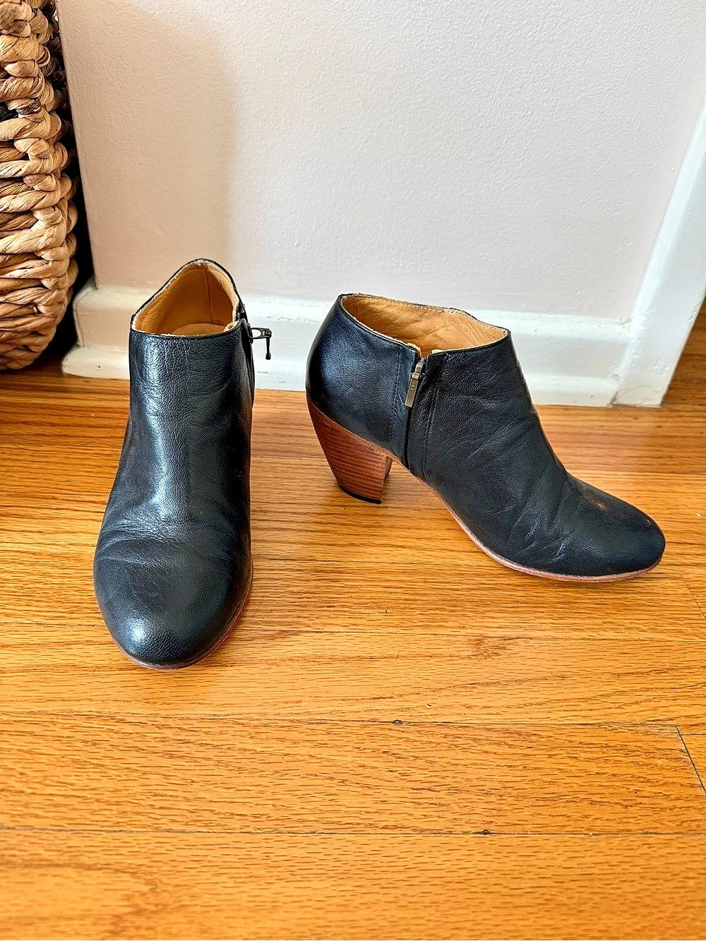 Dieppa Restrepo Camila Leather Ankle Booties in Black Size US 6.5